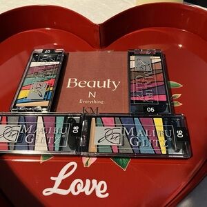 Malibu Glitz Eyeshadow Palette Set